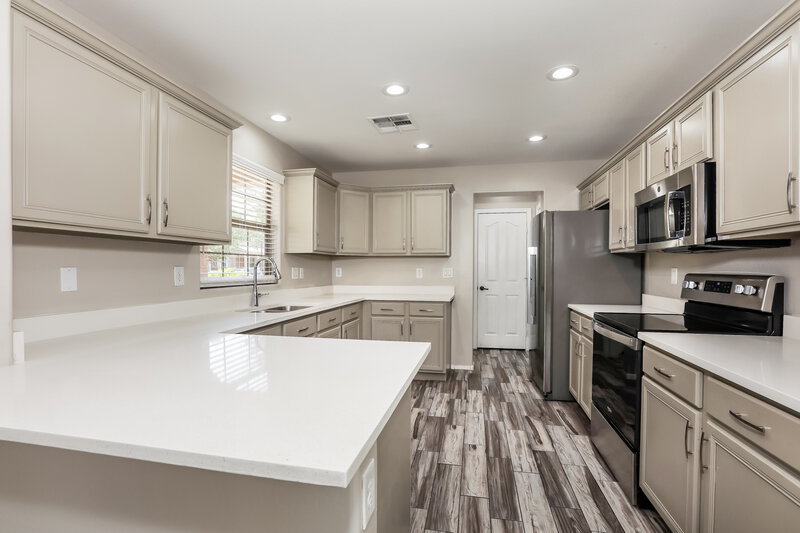 2,335/Mo, 3348 E Franklin Ave Gilbert, AZ 85295 Kitchen View