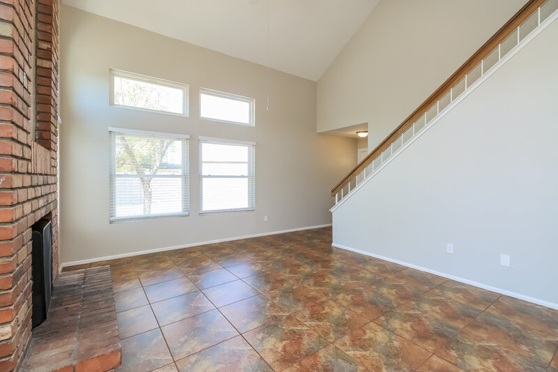 2,150/Mo, 1755 E Javelina Ave Mesa, AZ 85204 Living Room View