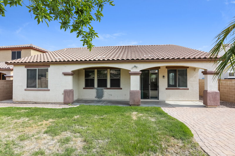 2,350/Mo, 21383 E Twin Acres Dr Queen Creek, AZ 85142 Rear View
