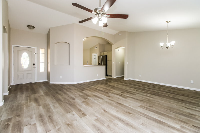 2,360/Mo, 950 S 54th St Mesa, AZ 85206 Living Room View 2