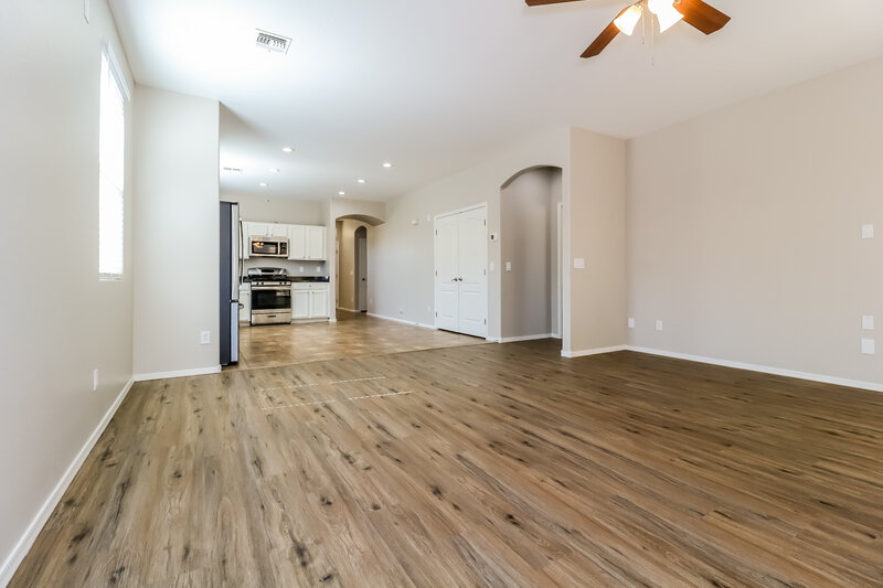 2,300/Mo, 17382 W Woodlands Ave Goodyear, AZ 85338 Misc View 3