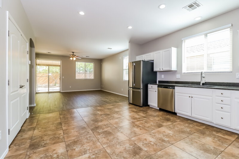 2,300/Mo, 17382 W Woodlands Ave Goodyear, AZ 85338 Misc View 6