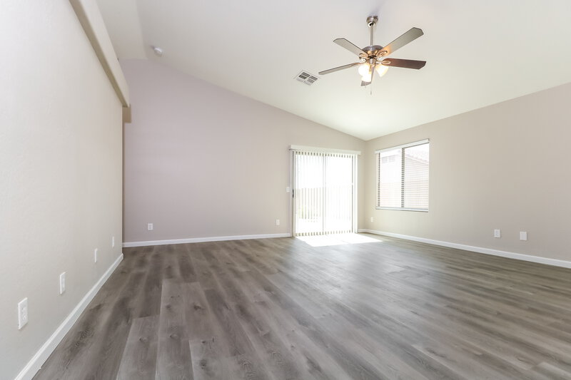 2,355/Mo, 5807 S 248th Ln Buckeye, AZ 85326 Living Room View