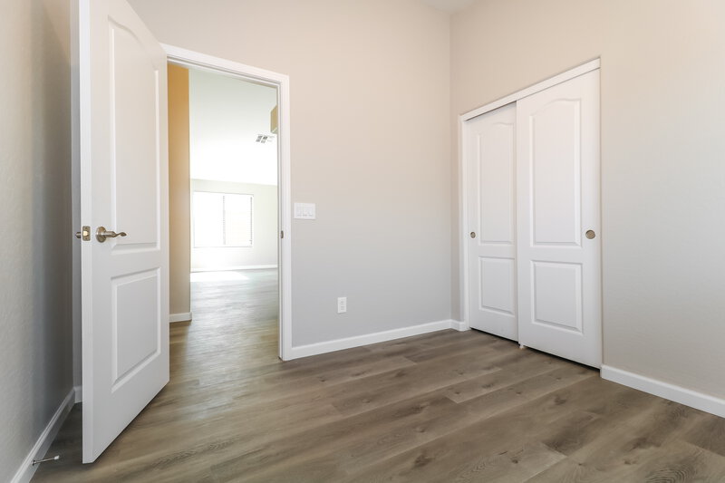 2,355/Mo, 5807 S 248th Ln Buckeye, AZ 85326 Bedroom View 2