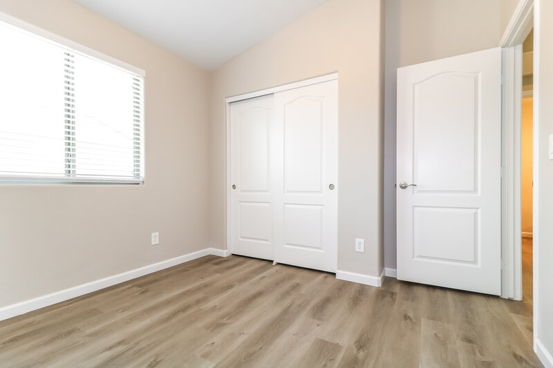 2,355/Mo, 5807 S 248th Ln Buckeye, AZ 85326 Bedroom View 3
