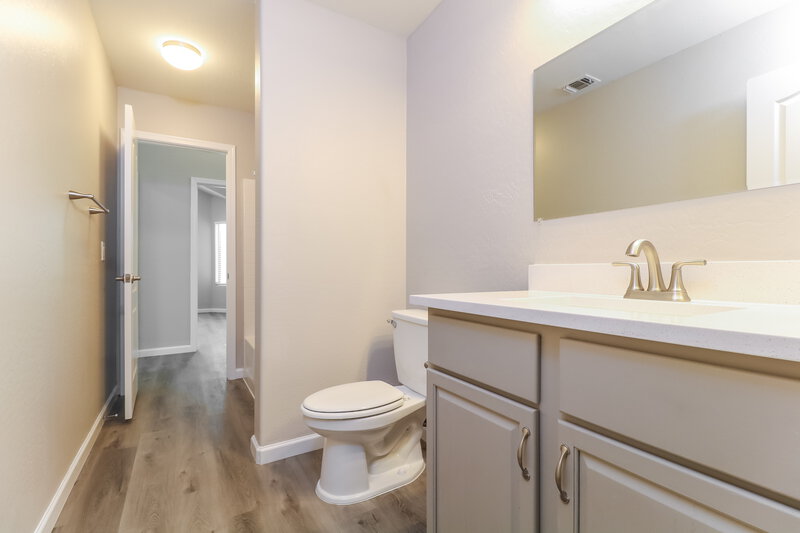 2,355/Mo, 5807 S 248th Ln Buckeye, AZ 85326 Bathroom View