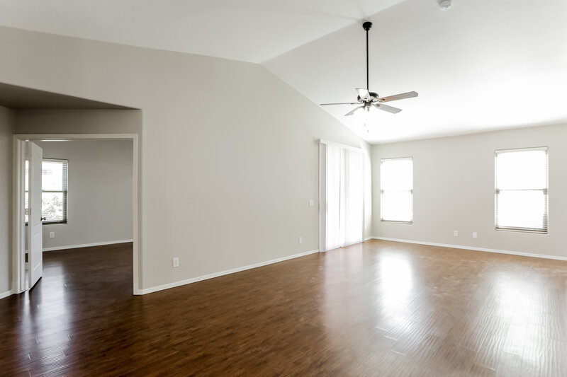 2,320/Mo, 9840 E Olla Ave Mesa, AZ 85212 Living Room View 2