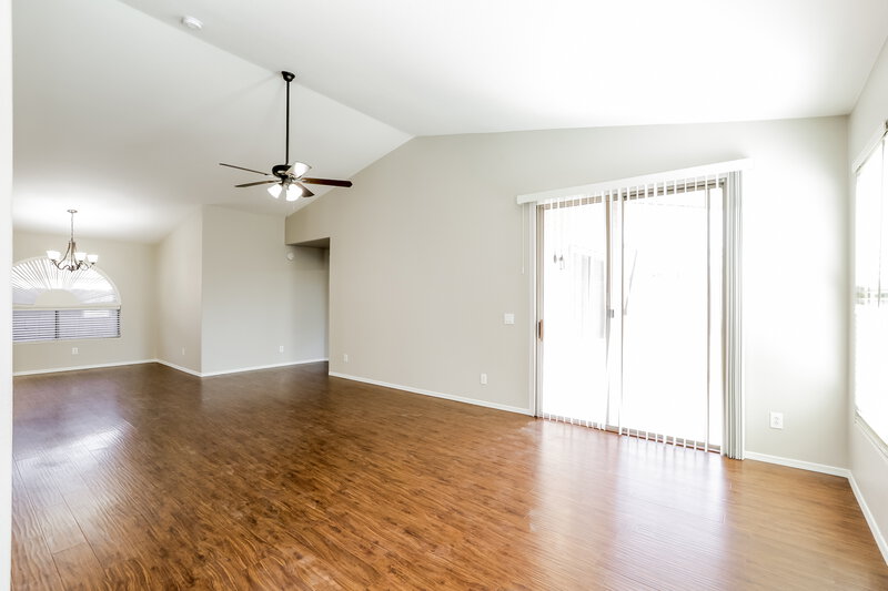 2,320/Mo, 9840 E Olla Ave Mesa, AZ 85212 Living Room View 3