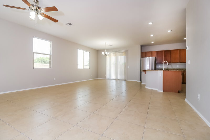 2,265/Mo, 12222 W Overlin Ln Avondale, AZ 85323 Living Room View 2