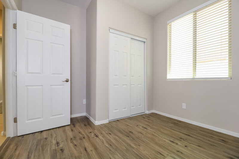 2,265/Mo, 12222 W Overlin Ln Avondale, AZ 85323 Bedroom View 3