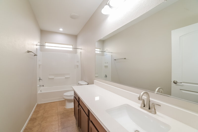 1,930/Mo, 19284 W Woodlands Ave Buckeye, AZ 85326 Main Bathroom View