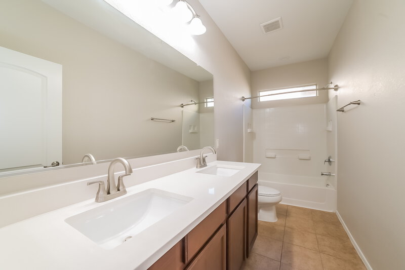1,930/Mo, 19284 W Woodlands Ave Buckeye, AZ 85326 Bathroom View