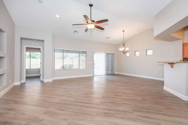 2,355/Mo, 1846 W Half Moon Cir San Tan Valley, AZ 85142 Living Room View