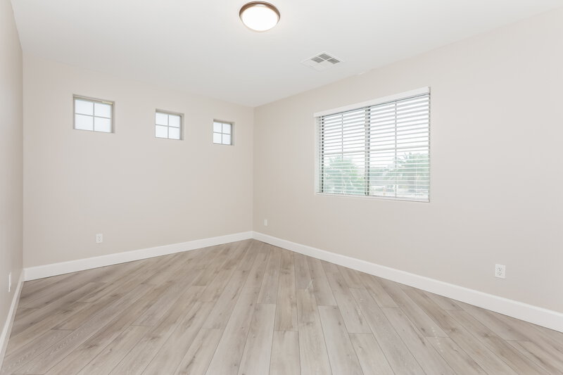 2,355/Mo, 1846 W Half Moon Cir San Tan Valley, AZ 85142 Bedroom View 2