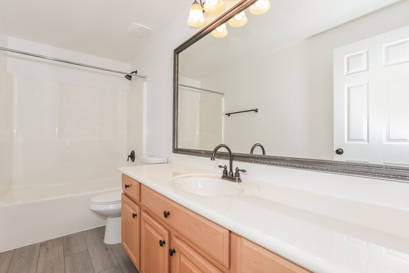 2,355/Mo, 1846 W Half Moon Cir San Tan Valley, AZ 85142 Bathroom View