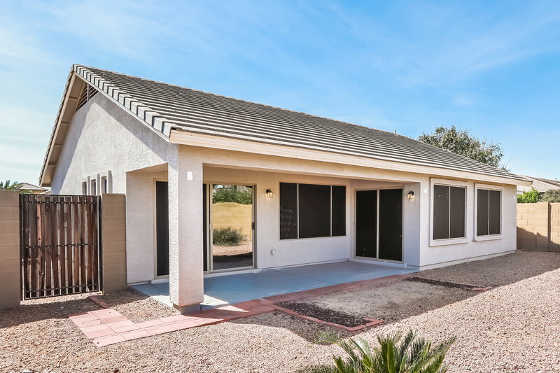 2,355/Mo, 1846 W Half Moon Cir San Tan Valley, AZ 85142 Rear View