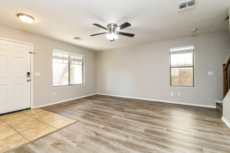 2,255/Mo, 2466 E Vermont Dr Gilbert, AZ 85295 Living Room View 3
