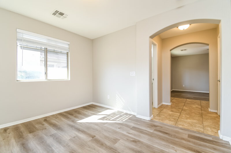 2,255/Mo, 2466 E Vermont Dr Gilbert, AZ 85295 Office View