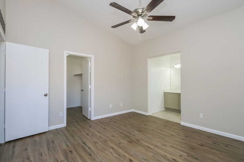 1,835/Mo, 30201 N Sunray Dr San Tan Valley, AZ 85143 Main Bedroom View 2