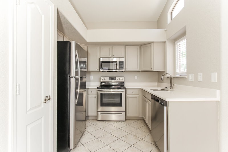 2,265/Mo, 9316 E Olla Ave Mesa, AZ 85212 Kitchen View
