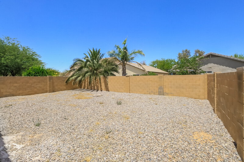 1,890/Mo, 3944 E Pinto Valley Rd San Tan Valley, AZ 85143 Rear View 2