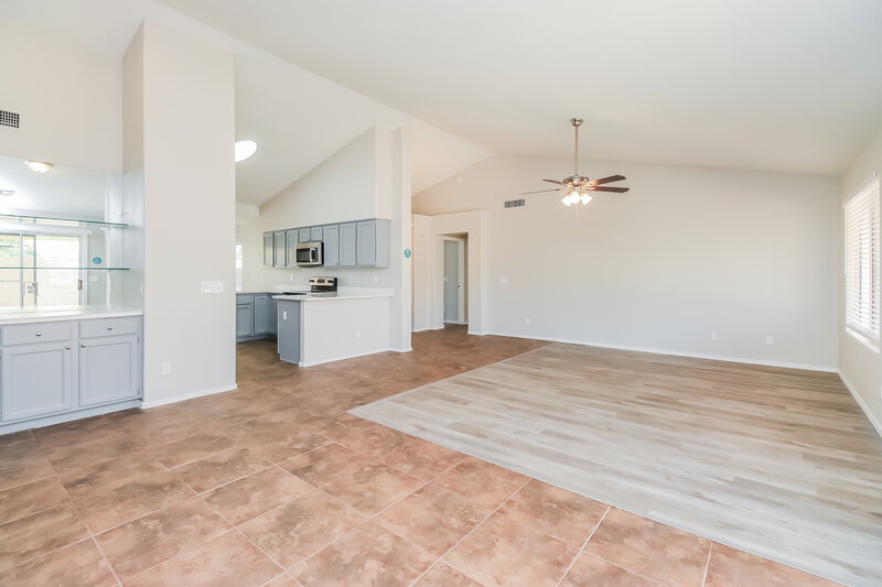 2,435/Mo, 4119 E San Pedro Ave Gilbert, AZ 85234 Living Room View 2