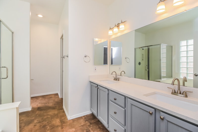 2,435/Mo, 4119 E San Pedro Ave Gilbert, AZ 85234 Main Bathroom View