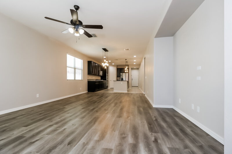 2,415/Mo, 9937 E Theia Dr Mesa, AZ 85212 Living Room View 2