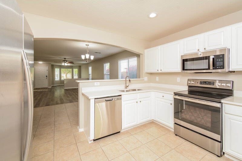 2,180/Mo, 15438 W Mercer Ln Surprise, AZ 85379 Kitchen View 2