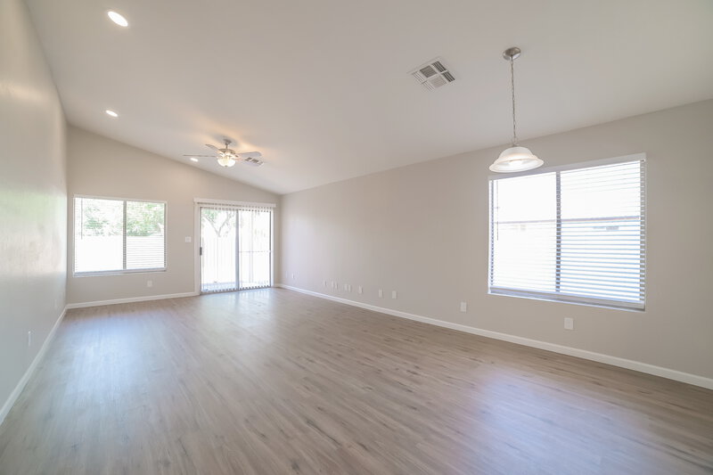 2,320/Mo, 8808 W Adam Ave Peoria, AZ 85382 Floorplan View 2