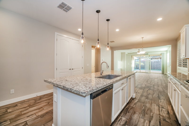 2,410/Mo, 10605 E Durant Dr Mesa, AZ 85212 Kitchen View 2