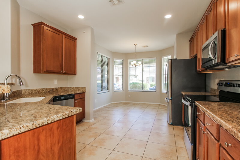 2,040/Mo, 23851 W Gibson Ln Buckeye, AZ 85326 Kitchen View 2