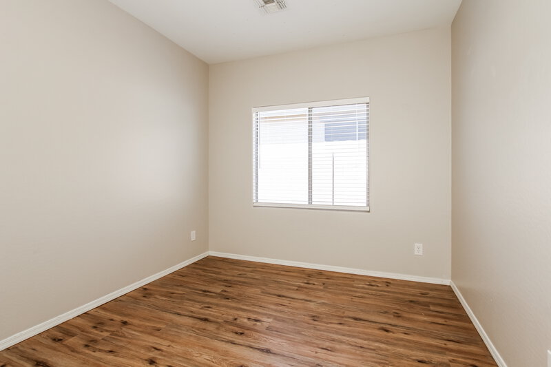 2,040/Mo, 23851 W Gibson Ln Buckeye, AZ 85326 Bedroom View 3