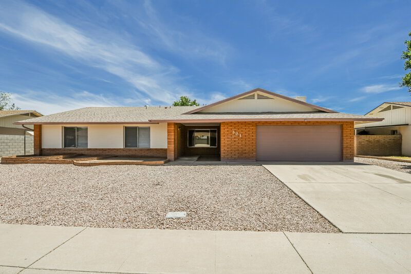 2,535/Mo, 301 E Keogh Dr Phoenix, AZ 85022 External View