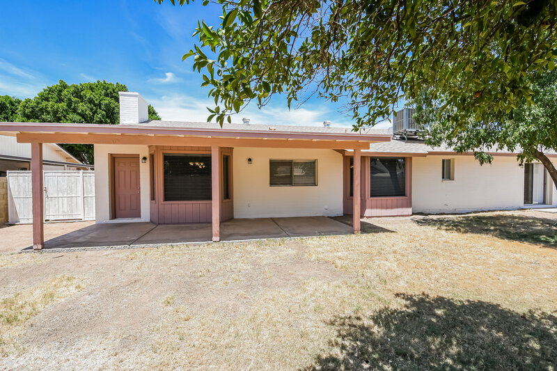 2,535/Mo, 301 E Keogh Dr Phoenix, AZ 85022 Rear View