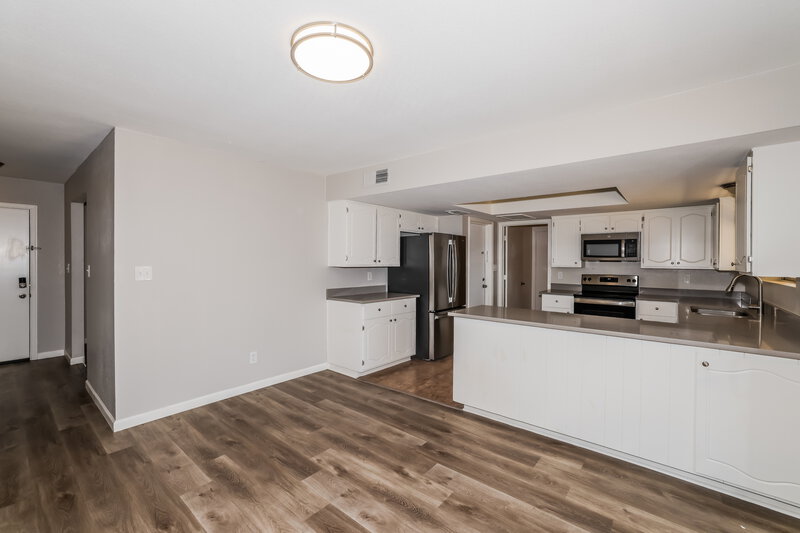 2,225/Mo, 3055 E Garnet Ave Mesa, AZ 85204 Dining Room View