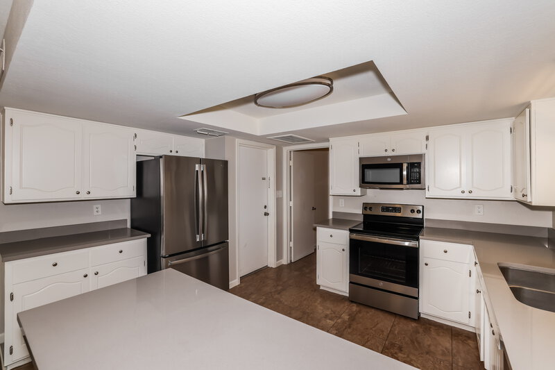 2,225/Mo, 3055 E Garnet Ave Mesa, AZ 85204 Kitchen View 2