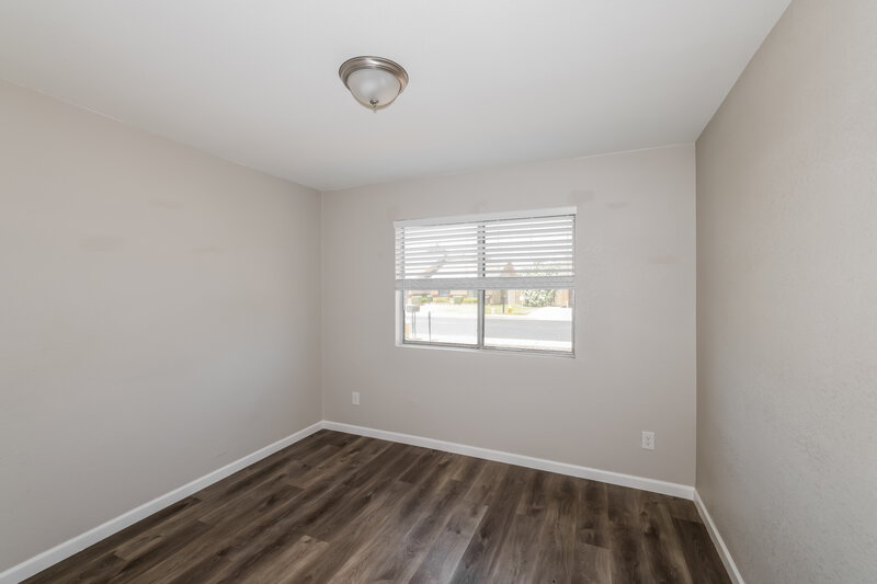 2,225/Mo, 3055 E Garnet Ave Mesa, AZ 85204 Bedroom View 2