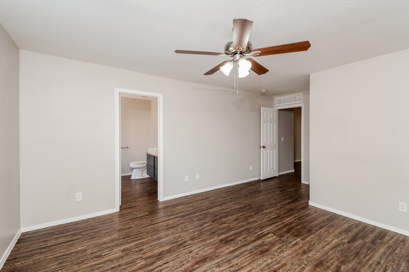 2,165/Mo, 12357 W Heatherbrae Dr Avondale, AZ 85392 Main Bedroom View 2