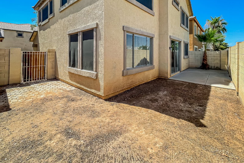 3,060/Mo, 125 N 22nd Pl Unit 39 Mesa, AZ 85213 Rear View