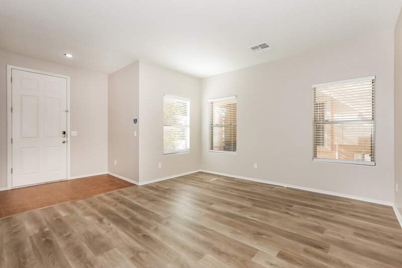 2,265/Mo, 21170 E Stonecrest Dr Queen Creek, AZ 85142 Living Room View 2