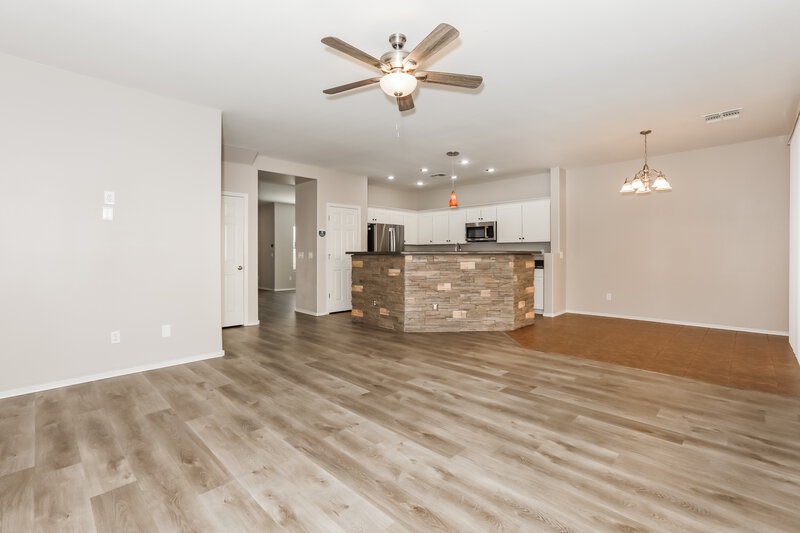 2,265/Mo, 21170 E Stonecrest Dr Queen Creek, AZ 85142 Living Room View 4