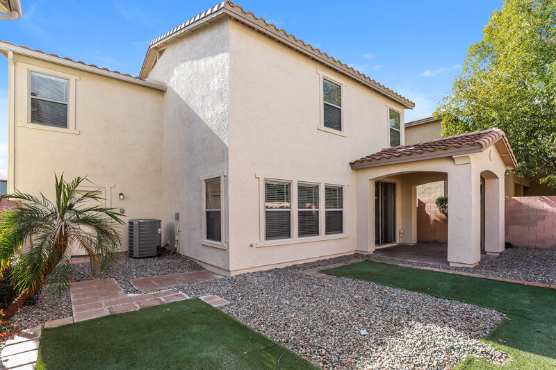 2,265/Mo, 21170 E Stonecrest Dr Queen Creek, AZ 85142 Rear View