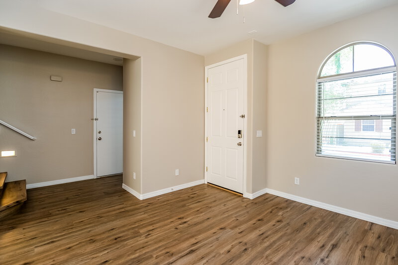 1,960/Mo, 451 S Hawes Rd Unit 63 Mesa, AZ 85208 Living Room View 3