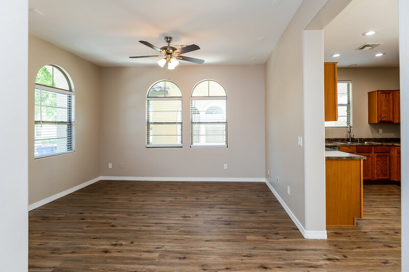 1,960/Mo, 451 S Hawes Rd Unit 63 Mesa, AZ 85208 Living Room View 4