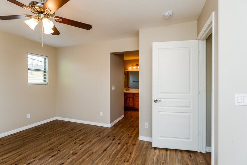 1,960/Mo, 451 S Hawes Rd Unit 63 Mesa, AZ 85208 Main Bedroom View