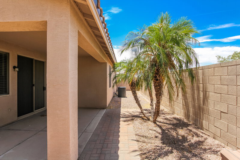 2,205/Mo, 2122 S Edgewater Mesa, AZ 85209 Rear View