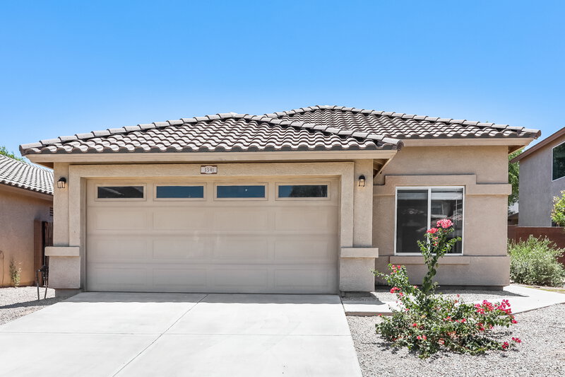 1,845/Mo, 3341 W Yellow Peak Dr SAN TAN VALLEY, AZ 85144 External View