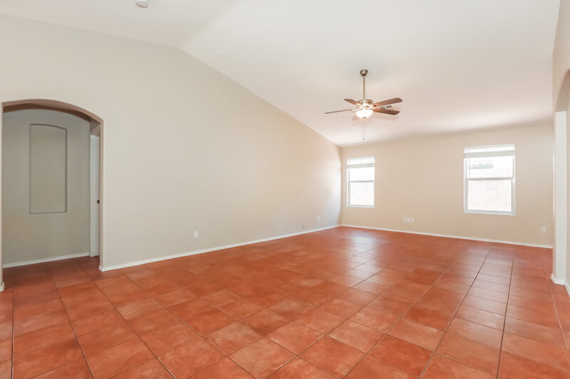 1,845/Mo, 3341 W Yellow Peak Dr SAN TAN VALLEY, AZ 85144 Living Room View 3