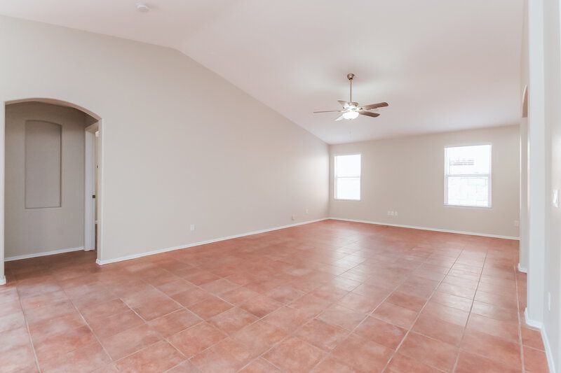 2,170/Mo, 3341 W Yellow Peak Dr SAN TAN VALLEY, AZ 85142 Living Room View 4